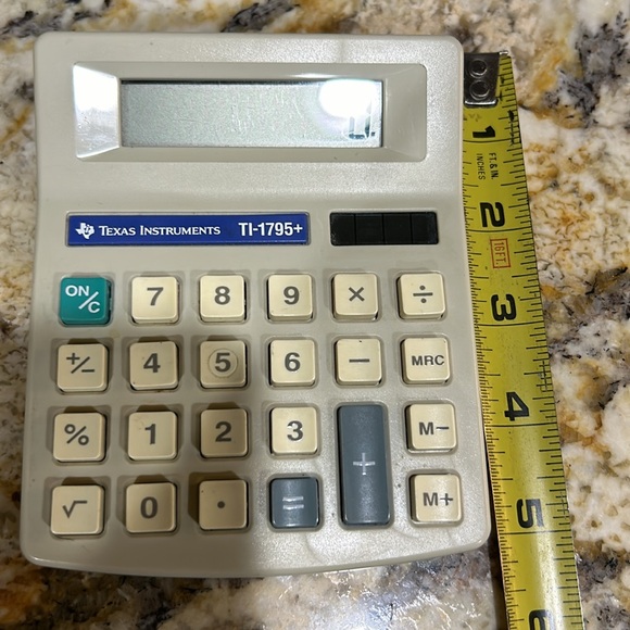 VINTAGE AND RARE 💛Texas Instruments TI-1795+ Solar Mini Desktop Calculator - Picture 3 of 4